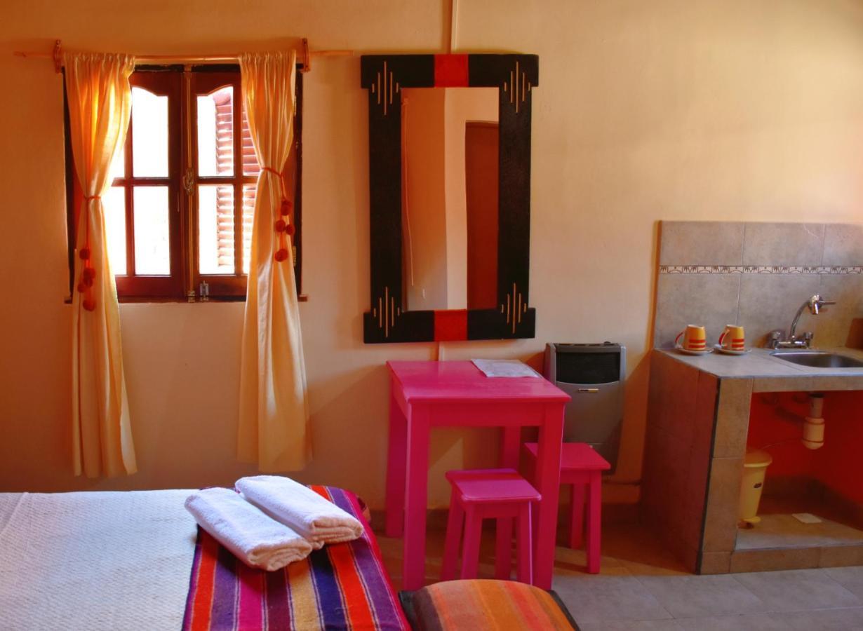 Hostal Paseo De Los Colorados Пурмамарка Екстериор снимка